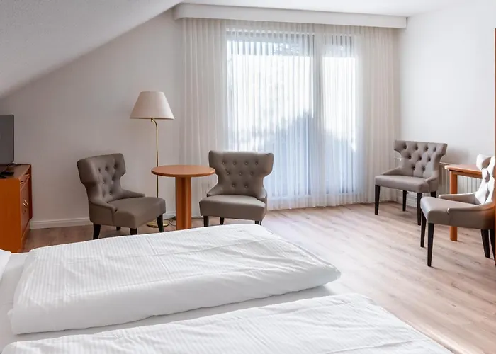 Hotel Forest Fuer Firmen & Gruppen Отель *
